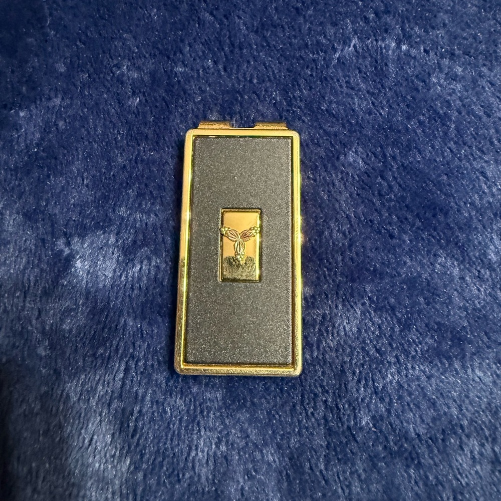 Landforms Black Hills Gold triple leaf Black enamel money clip